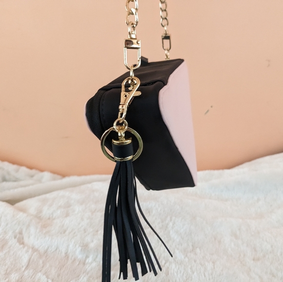 Prada - Picture 8 of 12